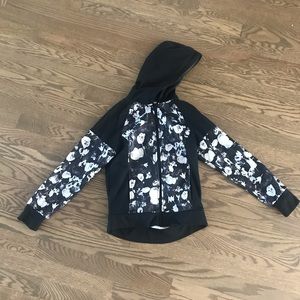 Girls C9 Zipup size Medium-7/8